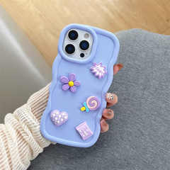 🍬 Kawaii Figürlü Dalgalı Lila Telefon Kılıfı | Cute & Sweet Stil 💜