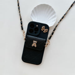 Fiyonk Detaylı 3D Ayıcık Telefon Kılıfı – Çapraz Askılı, Tam Kapsama, Soft Shell